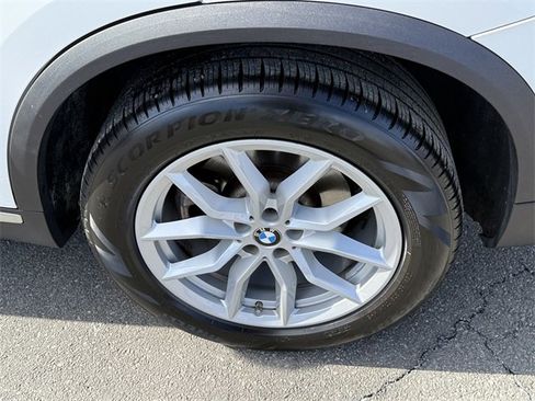 Certified 2023 BMW X5 xDrive40i w/ Premium Package image 11
