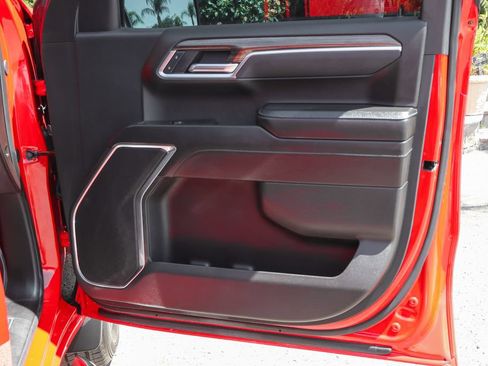 Used 2025 Chevrolet Silverado 1500 LT RWD image 42