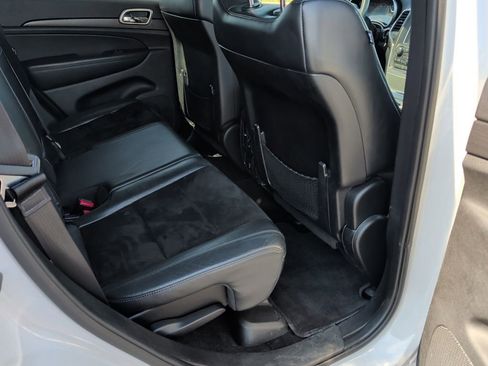 Used 2015 Jeep Grand Cherokee Altitude AWD/4WD image 36