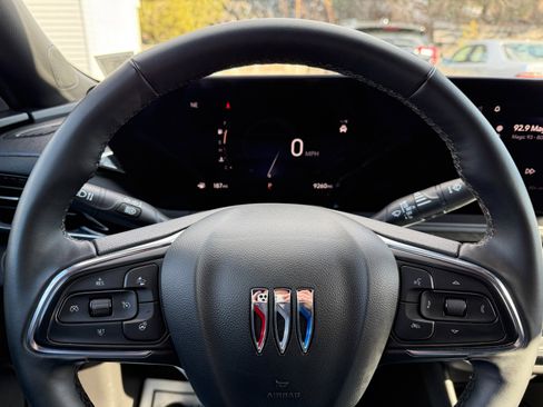 Used 2024 Buick Envista Sport Touring w/ Convenience I Package image 25