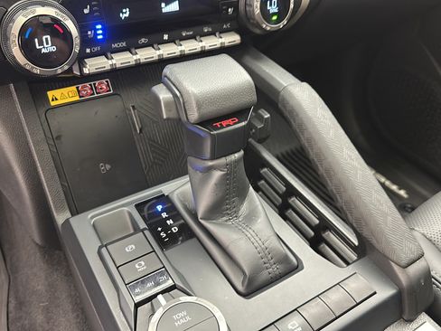 Used 2025 Toyota Tacoma TRD Sport w/ TRD Sport Premium Package AWD/4WD image 23