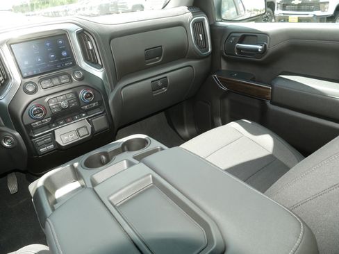 Used 2021 Chevrolet Silverado 1500 RST AWD/4WD image 11