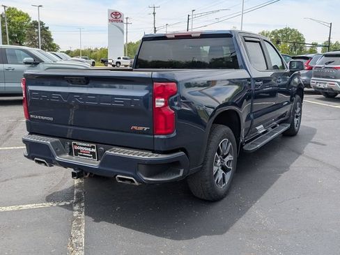 Used 2022 Chevrolet Silverado 1500 RST AWD/4WD image 7