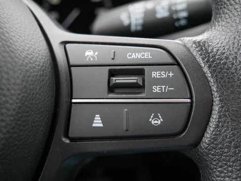 Certified 2024 Honda HR-V LX image 30