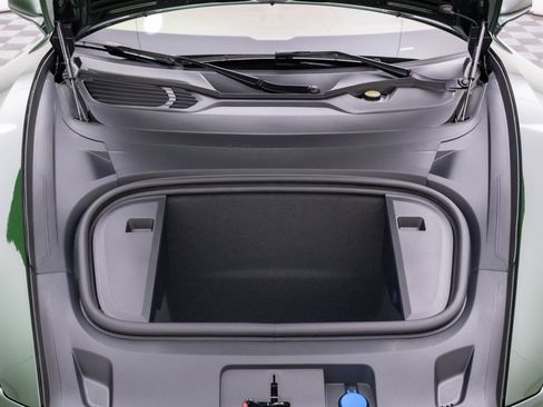New 2026 Porsche Taycan 4S AWD/4WD image 27