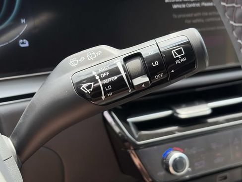 New 2026 Kia Niro EX FWD image 28