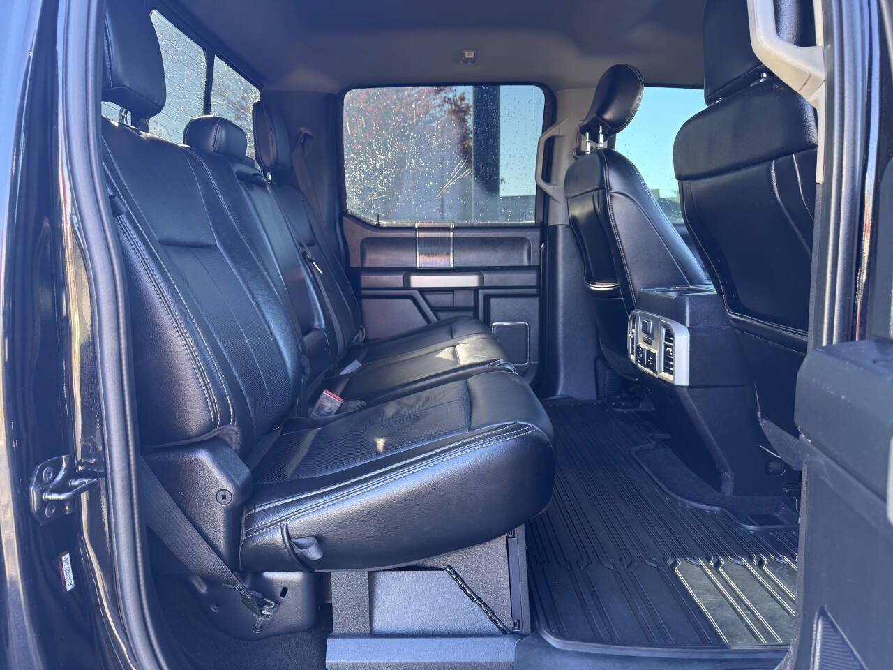 Used 2020 Ford F350 Lariat w/ Lariat Ultimate Package AWD/4WD image 7