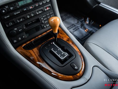 Used 2003 Jaguar XK8 Coupe image 24