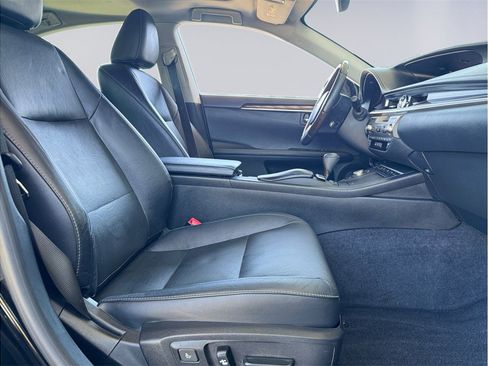 Used 2013 Lexus ES 350 w/ Luxury Pkg FWD image 20