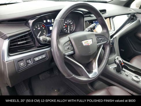 Used 2023 Cadillac XT6 Premium Luxury w/ Technology Package image 10