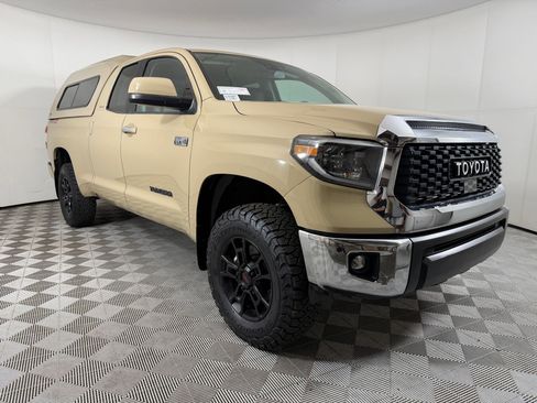 Used 2020 Toyota Tundra Limited w/ Limited Premium Package AWD/4WD image 6