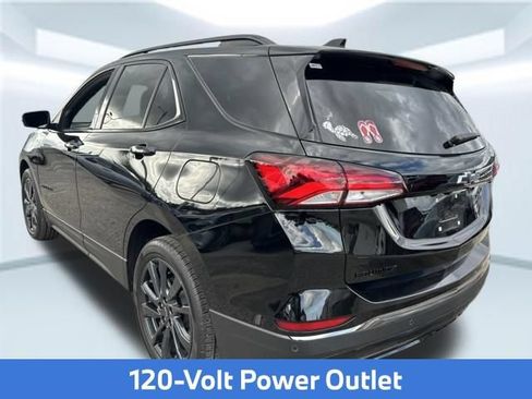 Used 2023 Chevrolet Equinox RS FWD image 9