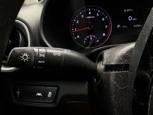 Used 2021 Kia Forte LXS FWD image 32