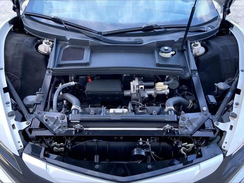 Used 2017 Acura NSX AWD/4WD image 9