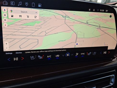 Used 2024 Chevrolet Traverse RS image 19