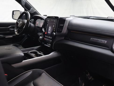 Used 2020 RAM 1500 Laramie w/ Sport Appearance Package AWD/4WD image 10