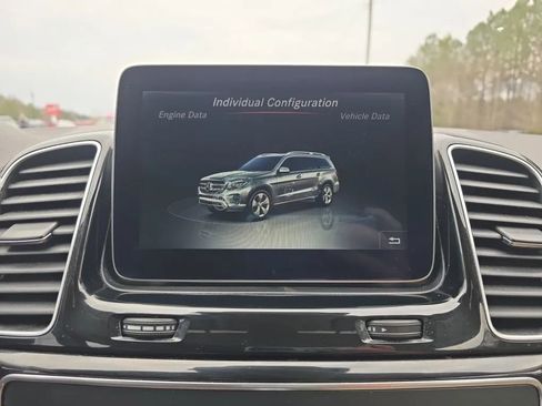 Used 2017 Mercedes-Benz GLS 450 4MATIC image 30