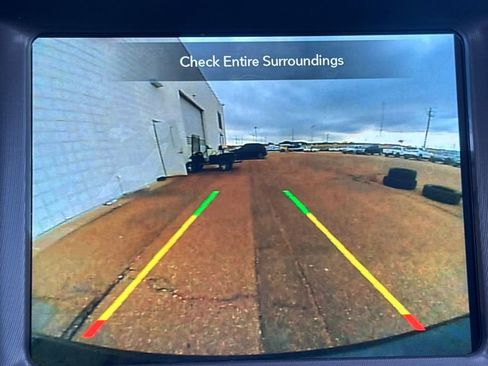 Used 2023 Dodge Charger SXT image 11