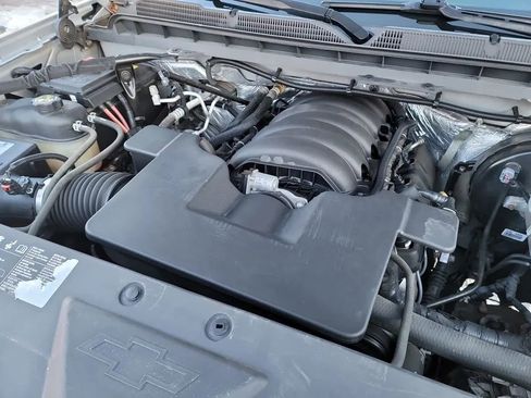 Used 2018 Chevrolet Silverado 1500 LT w/ All Star Edition image 29