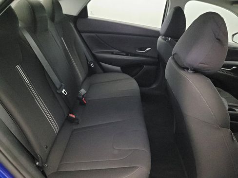 Used 2021 Hyundai Elantra SEL w/ Convenience Package image 19