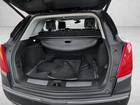 Used 2019 Cadillac XT5 Premium Luxury w/ Driver Assist Package image 8
