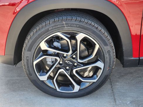 New 2026 Chevrolet Trax RS w/ Sunroof Package image 11