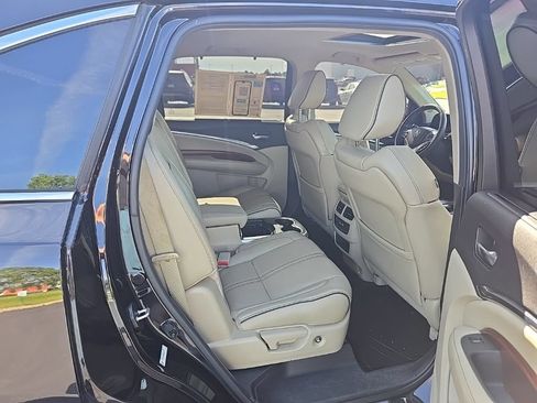 Used 2017 Acura MDX SH-AWD w/ Advance Package image 42