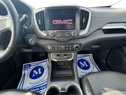 Used 2024 GMC Terrain SLT AWD/4WD image 11