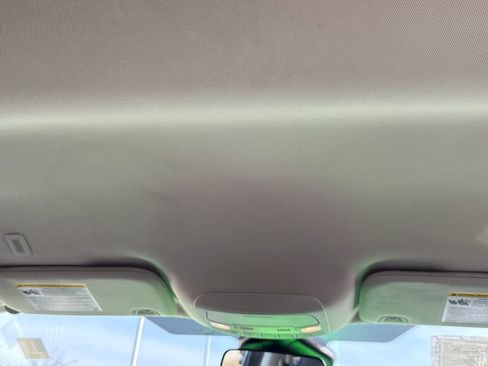 Certified 2022 Ford Edge SE w/ Black Appearance Package image 16