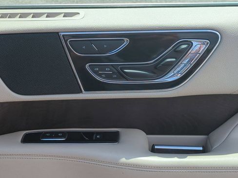 Used 2021 Lincoln Navigator L Reserve AWD/4WD image 28
