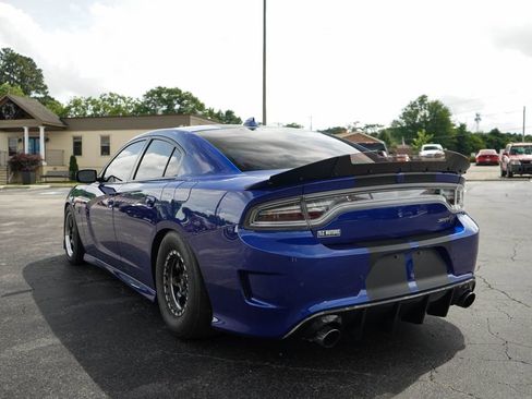 Used 2018 Dodge Charger SRT Hellcat w/ Harman/Kardon Audio Group RWD image 3