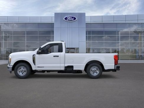 New 2025 Ford F250 XL w/ XL Chrome Package RWD image 3