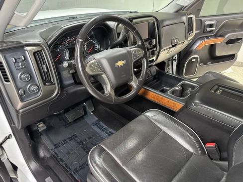 Used 2017 Chevrolet Silverado 2500 High Country w/ Duramax Plus Package AWD/4WD image 14