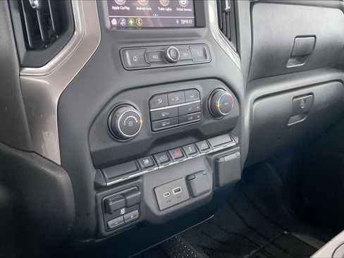 Used 2022 Chevrolet Silverado 2500 Custom w/ Custom Value Package AWD/4WD image 32