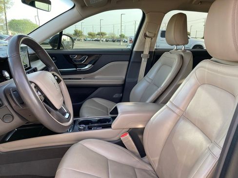 Used 2021 Lincoln Corsair Reserve w/ Elements Package image 9