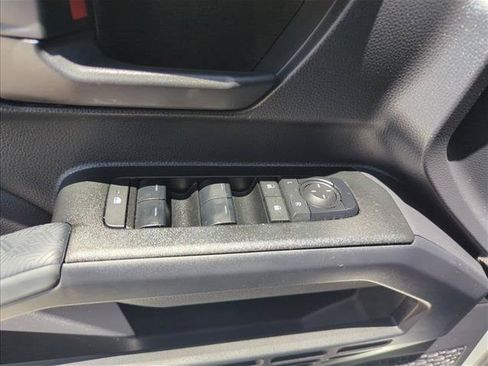 Used 2025 Toyota 4Runner SR5 AWD/4WD image 29