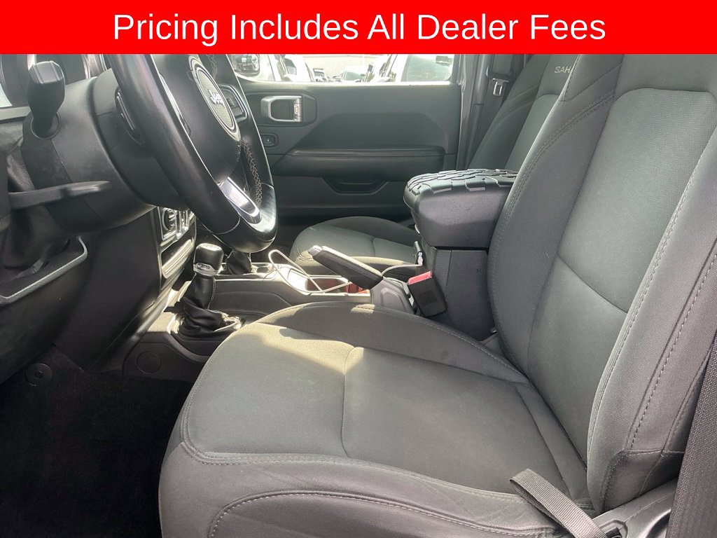 Used 2018 Jeep Wrangler Unlimited Sahara AWD/4WD image 8