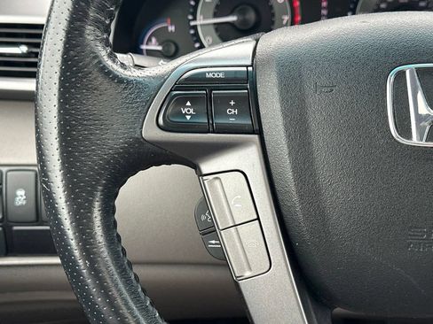 Used 2011 Honda Odyssey EX-L image 21