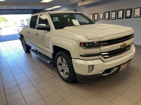 Used 2016 Chevrolet Silverado 1500 LTZ Z71 w/ LTZ Plus Package AWD/4WD image 21