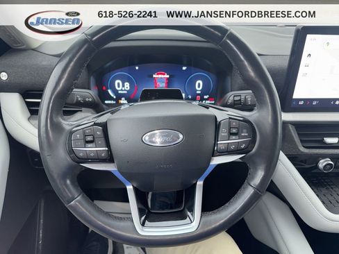 Used 2025 Ford Explorer Platinum w/ Ultimate Package AWD/4WD image 17