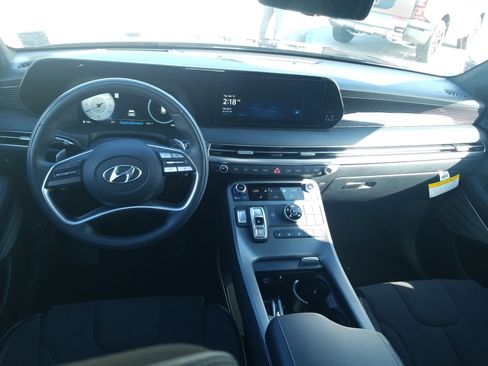 Used 2025 Hyundai Palisade Calligraphy image 18