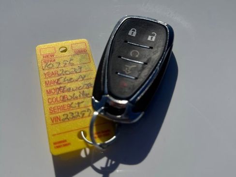 Used 2023 Chevrolet Traverse LT AWD/4WD image 5
