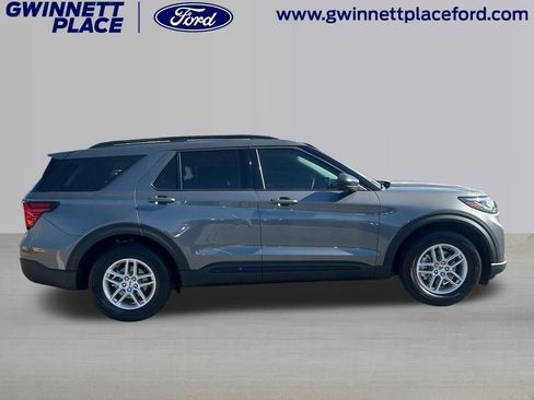 New 2026 Ford Explorer Active RWD image 4