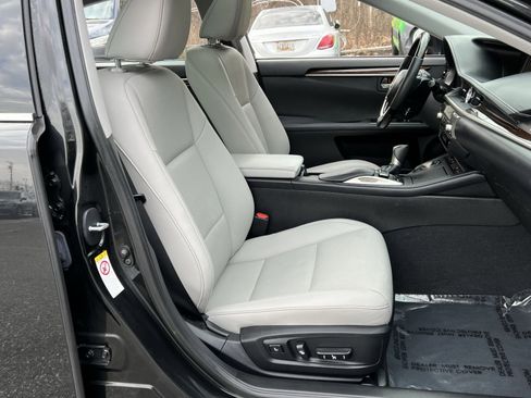 Used 2016 Lexus ES 350 image 25