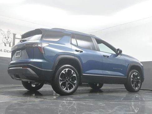 New 2026 Chevrolet Equinox LT w/ LPO, Floor Liner Package FWD image 11