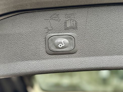 Used 2019 Ford Escape SEL image 20