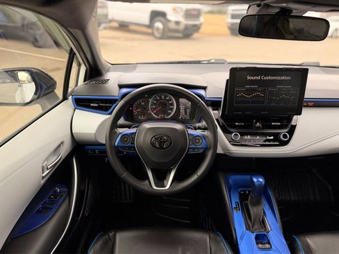 Used 2020 Toyota Corolla SE w/ SE Premium Package image 41