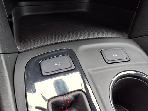 Used 2023 Chevrolet Equinox RS w/ RS Leather Package AWD/4WD image 11