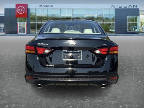 Certified 2024 Nissan Altima 2.5 SL FWD image 6