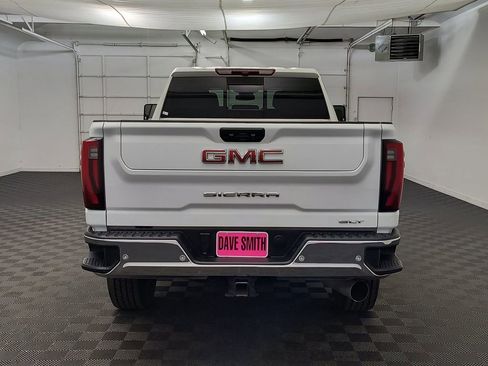 Used 2024 GMC Sierra 2500 SLT w/ SLT Premium Package AWD/4WD image 9